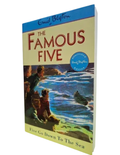 ENID BLYTON: THE FAMOUS FIVE - Five Go Down To The Sea